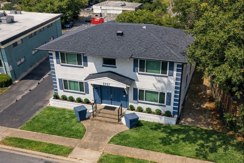 5921 Gaston Avenue Dallas TX 75214