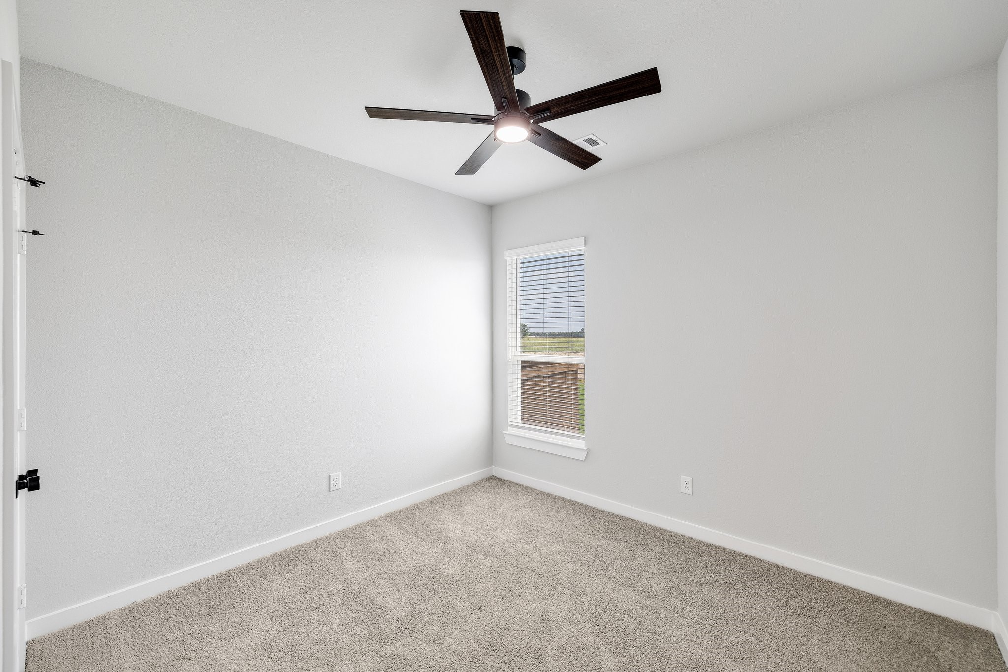 7064-7066 Guilford Court Midlothian TX 76065