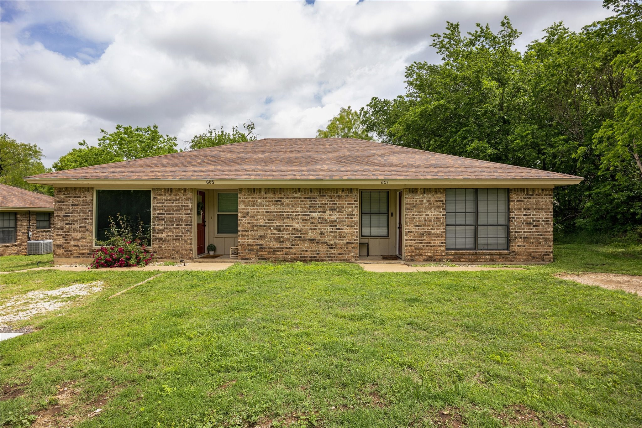 605-607 Clay Street Glen Rose TX 76043
