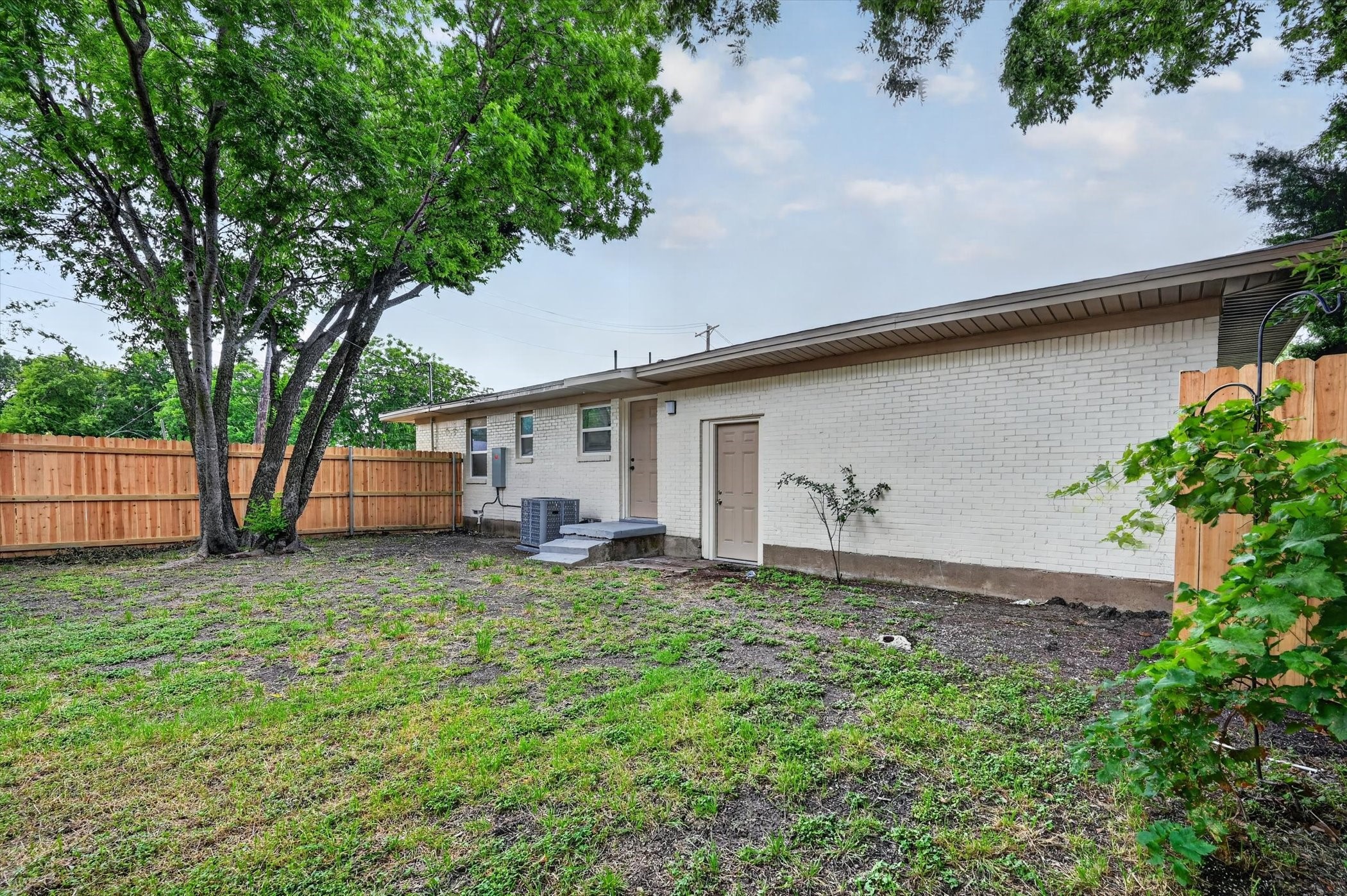 10402-10404 Joaquin Drive Dallas TX 75228
