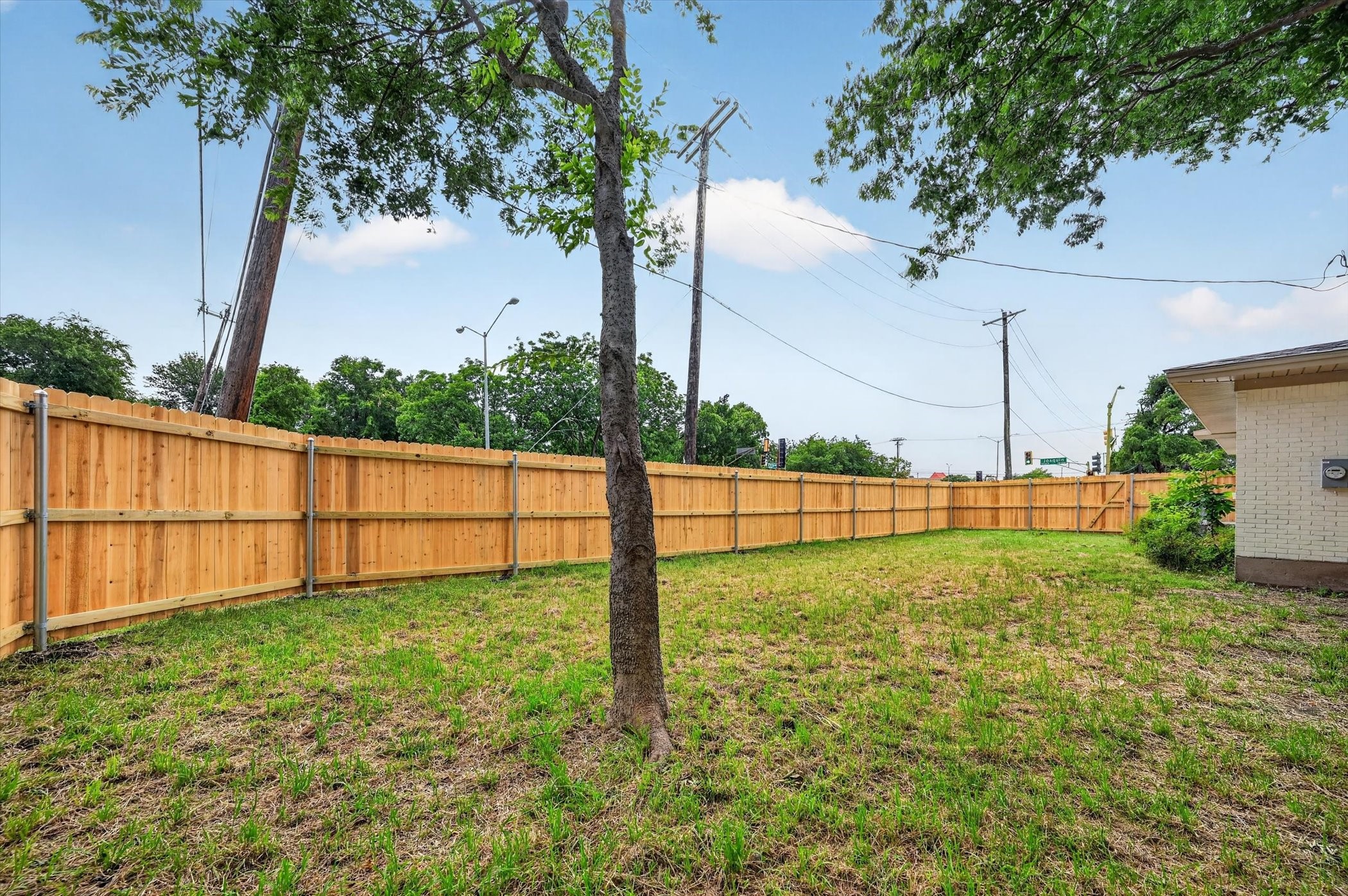 10402-10404 Joaquin Drive Dallas TX 75228