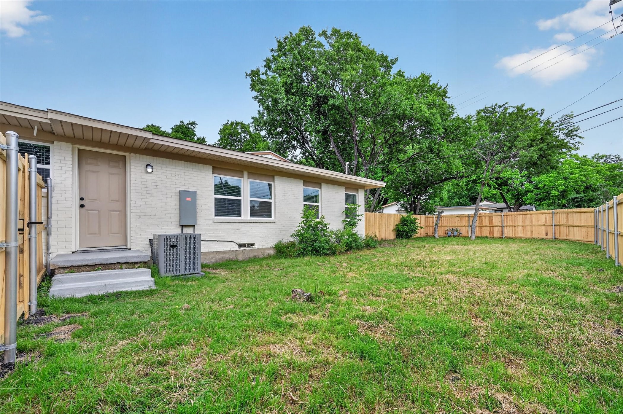 10402-10404 Joaquin Drive Dallas TX 75228