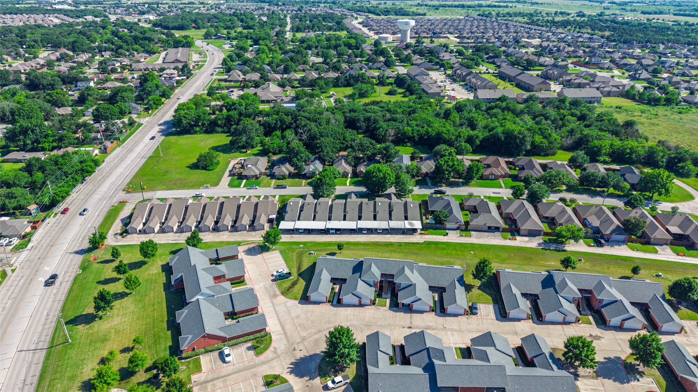 518 (9 Units) Oakridge Drive Greenville TX 75402