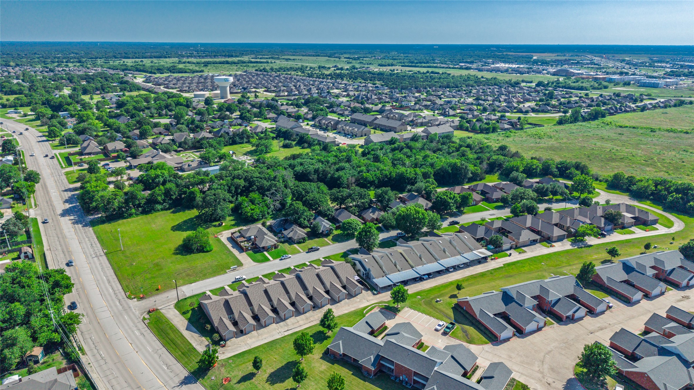 518 (9 Units) Oakridge Drive Greenville TX 75402