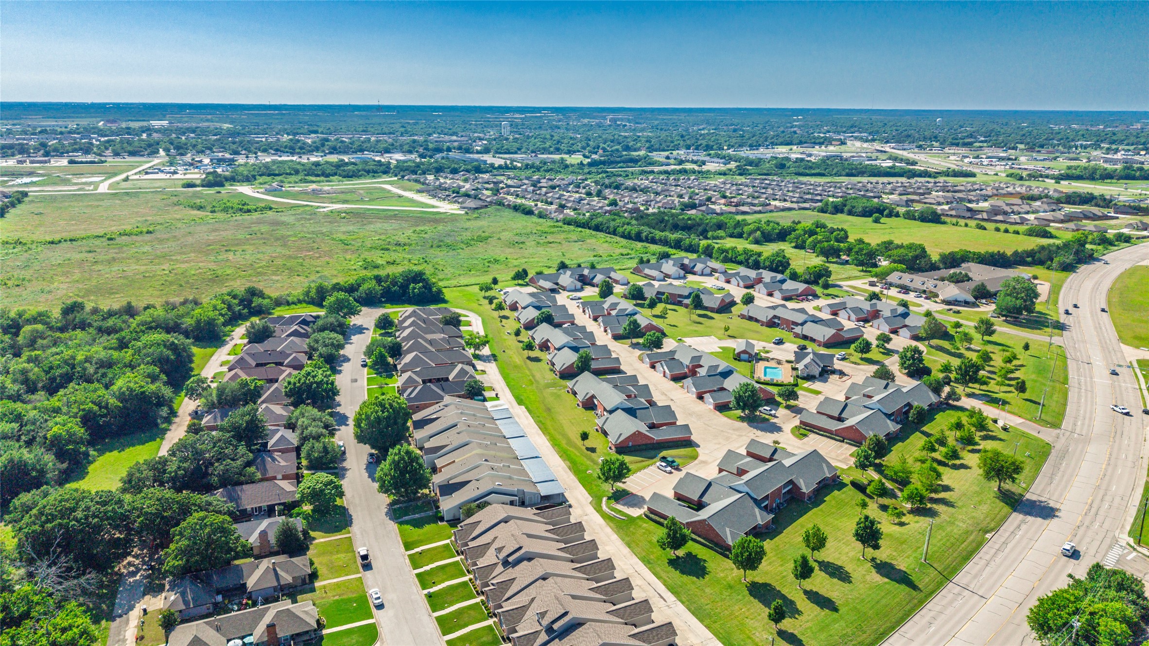 518 (9 Units) Oakridge Drive Greenville TX 75402