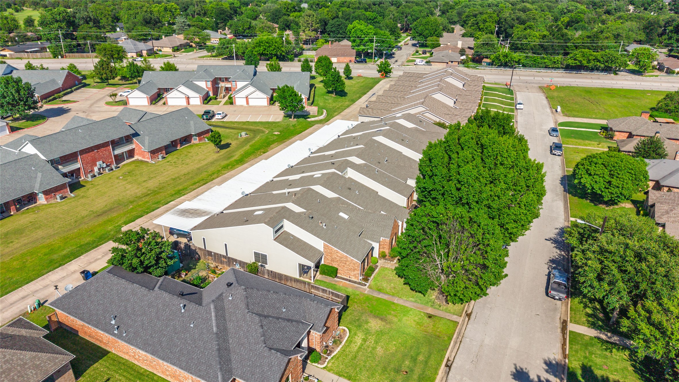 518 (9 Units) Oakridge Drive Greenville TX 75402