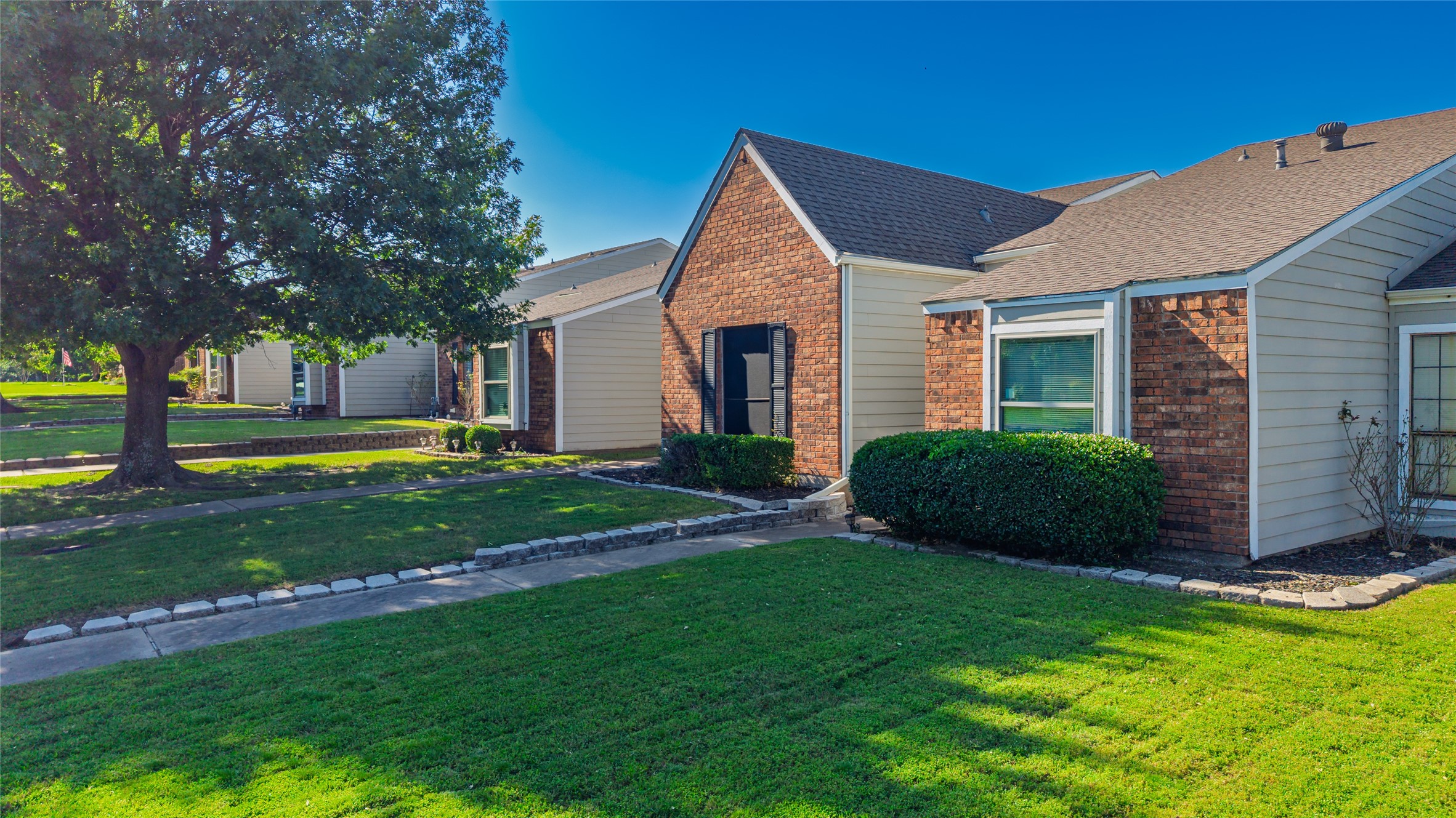 518 (9 Units) Oakridge Drive Greenville TX 75402