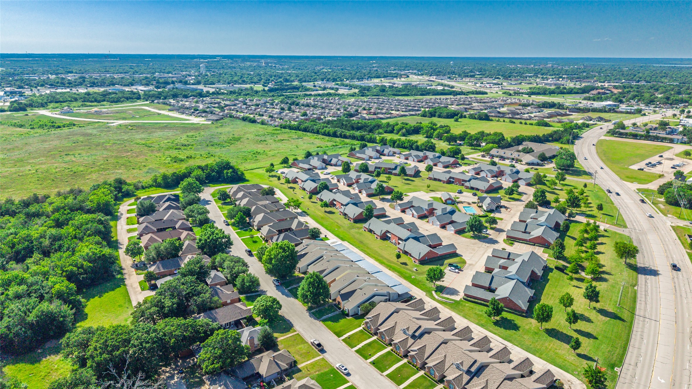 518 (9 Units) Oakridge Drive Greenville TX 75402