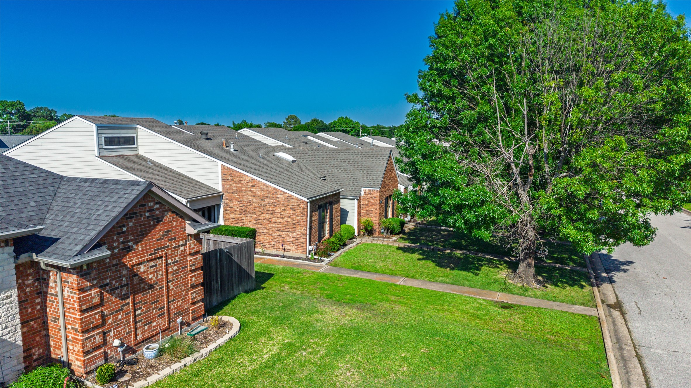 518 (9 Units) Oakridge Drive Greenville TX 75402