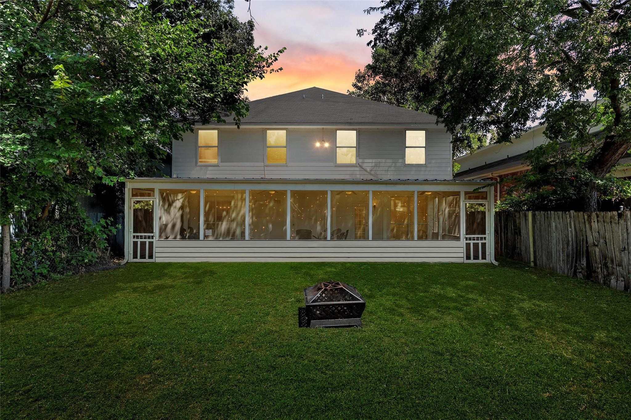 1915 S 7th Street Waco TX 76706