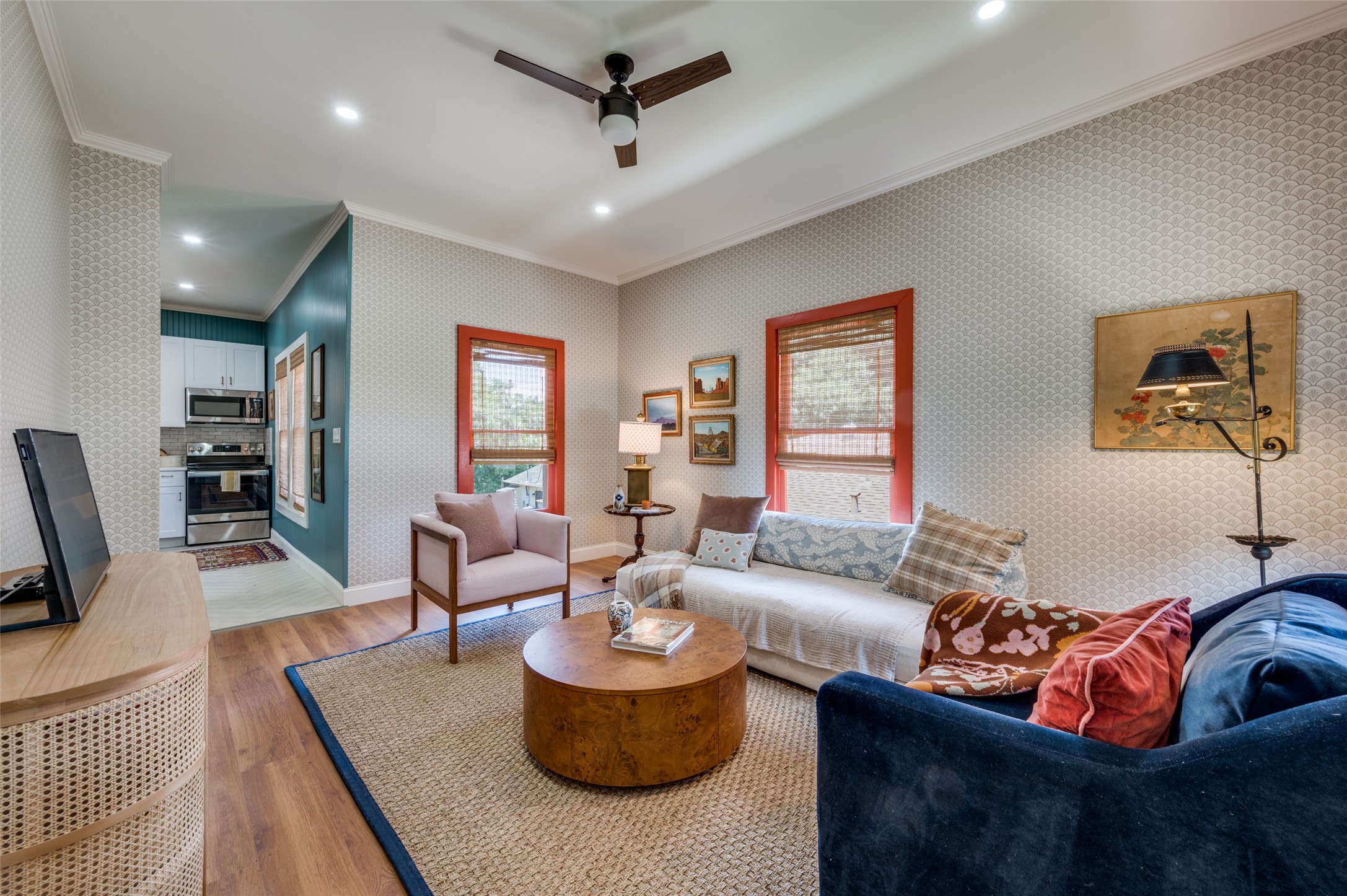 305 S Willomet Avenue Dallas TX 75208
