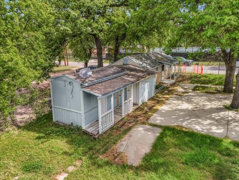 1812 Arch Street Fort Worth TX 76105