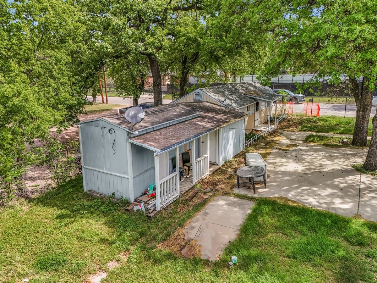 1812 Arch Street Fort Worth TX 76105