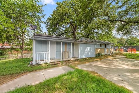 1812 Arch Street Fort Worth TX 76105