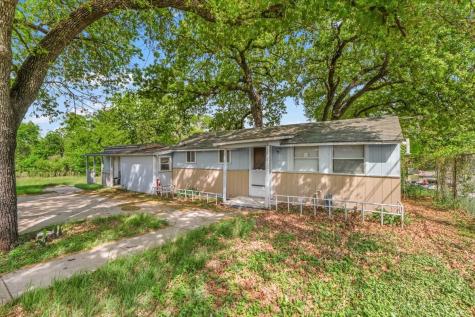 1812 Arch Street Fort Worth TX 76105