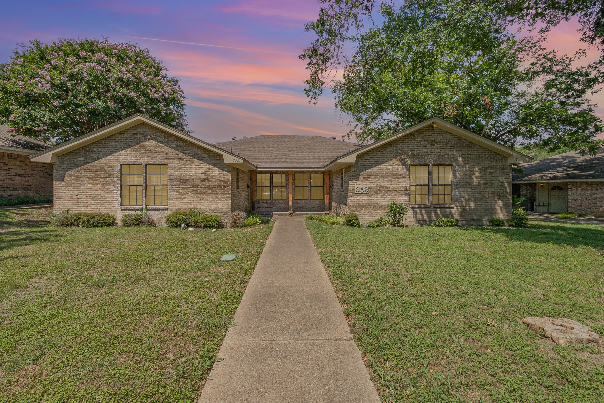 356/358 Park Brook Drive Dallas TX 75218