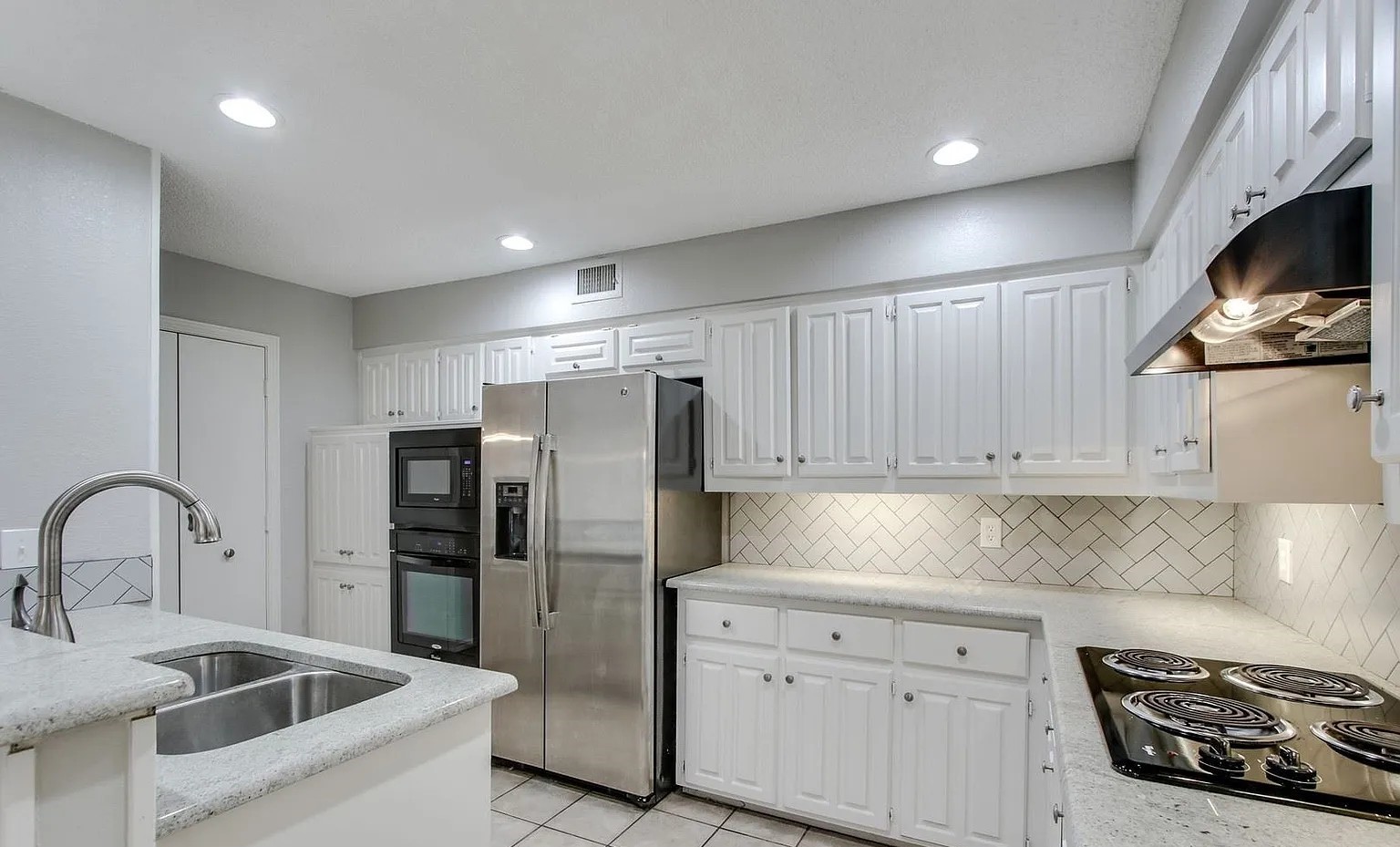 4010-4012 Saint Christopher Lane Dallas TX 75287