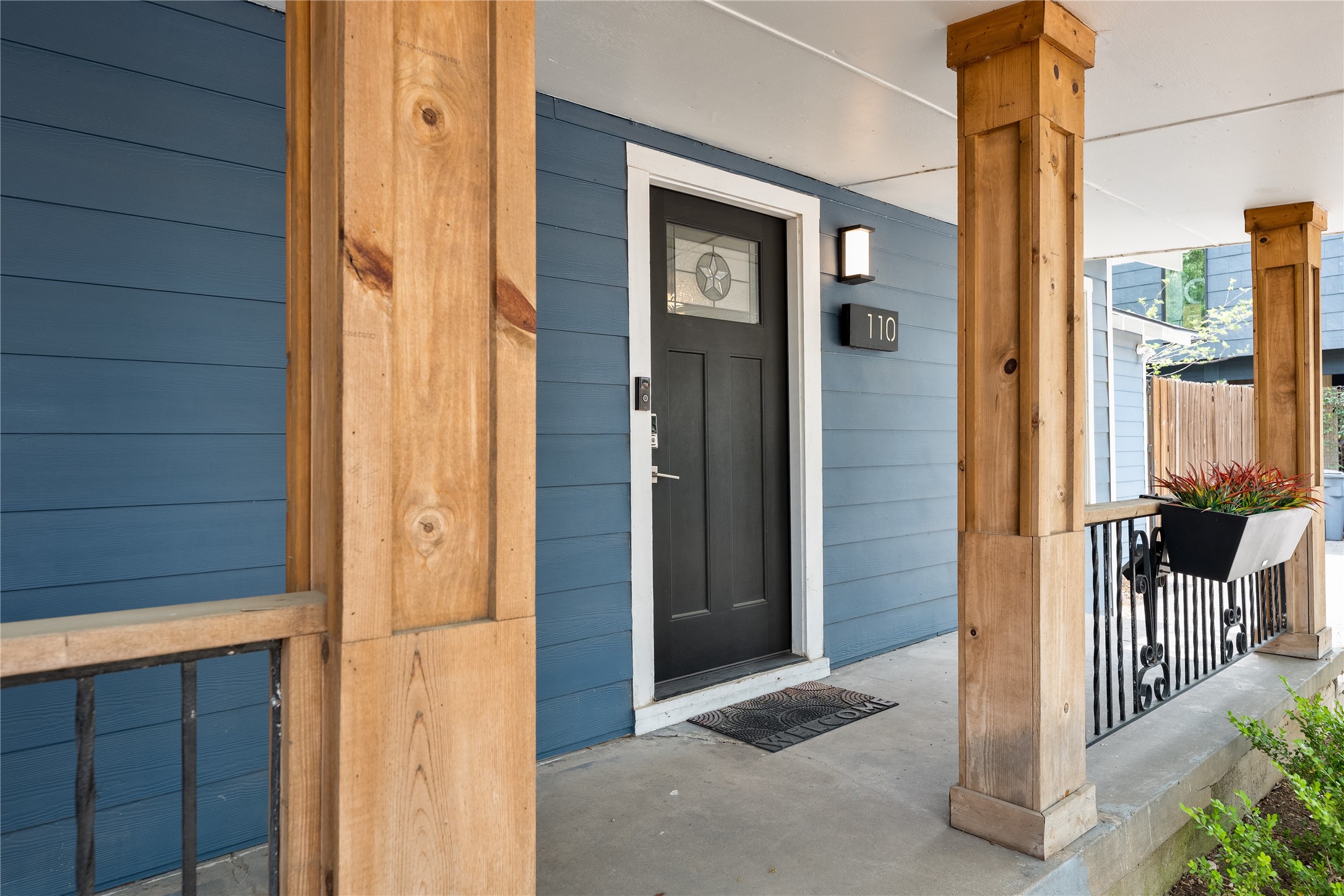 112 N Adams Avenue Dallas TX 75208