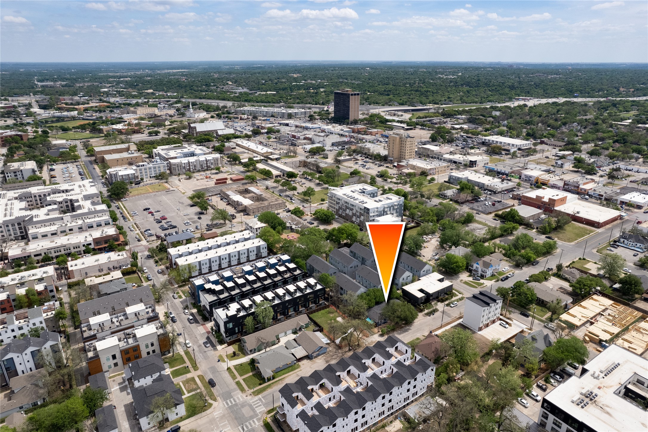 112 N Adams Avenue Dallas TX 75208