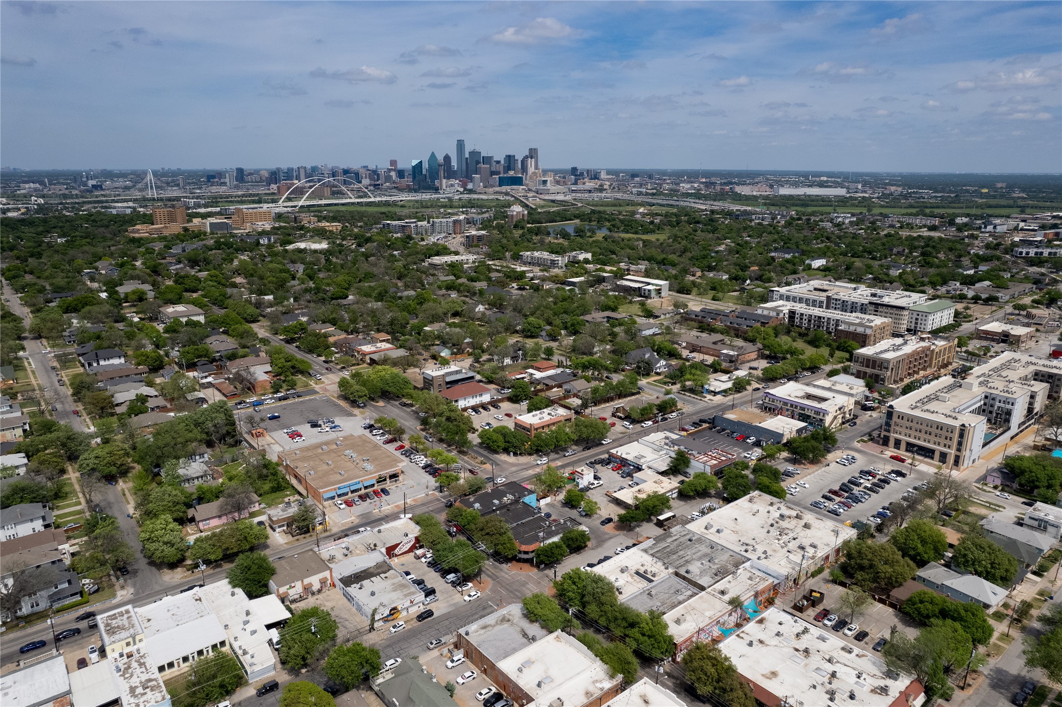 112 N Adams Avenue Dallas TX 75208