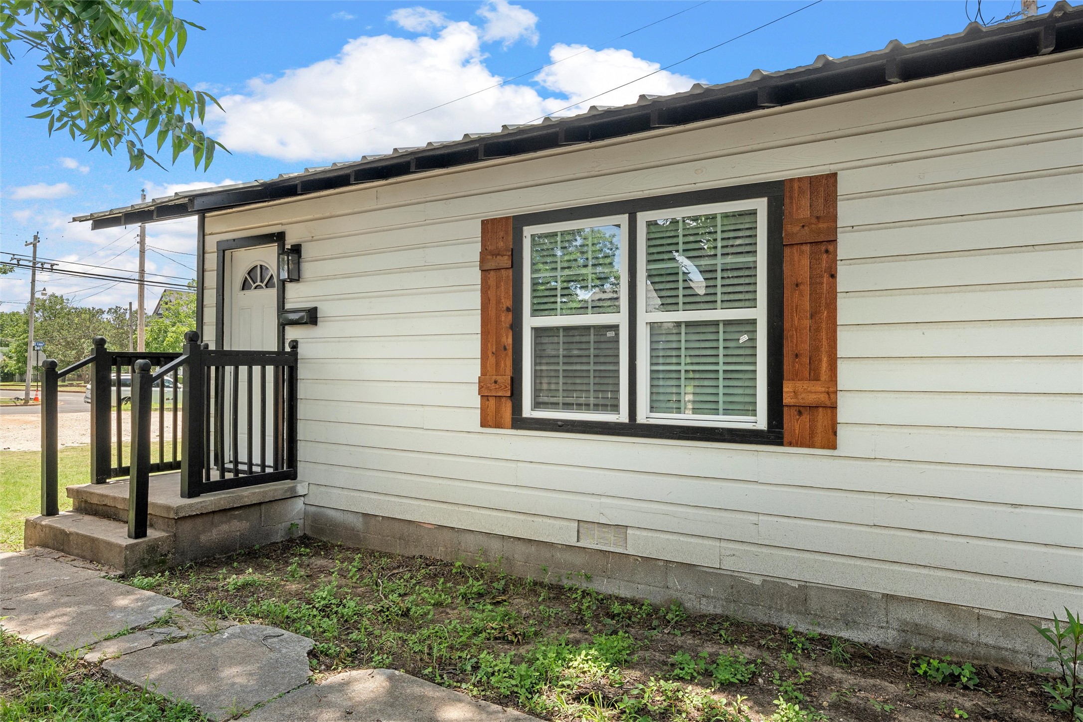 1103 E Leon Street Gatesville TX 76528