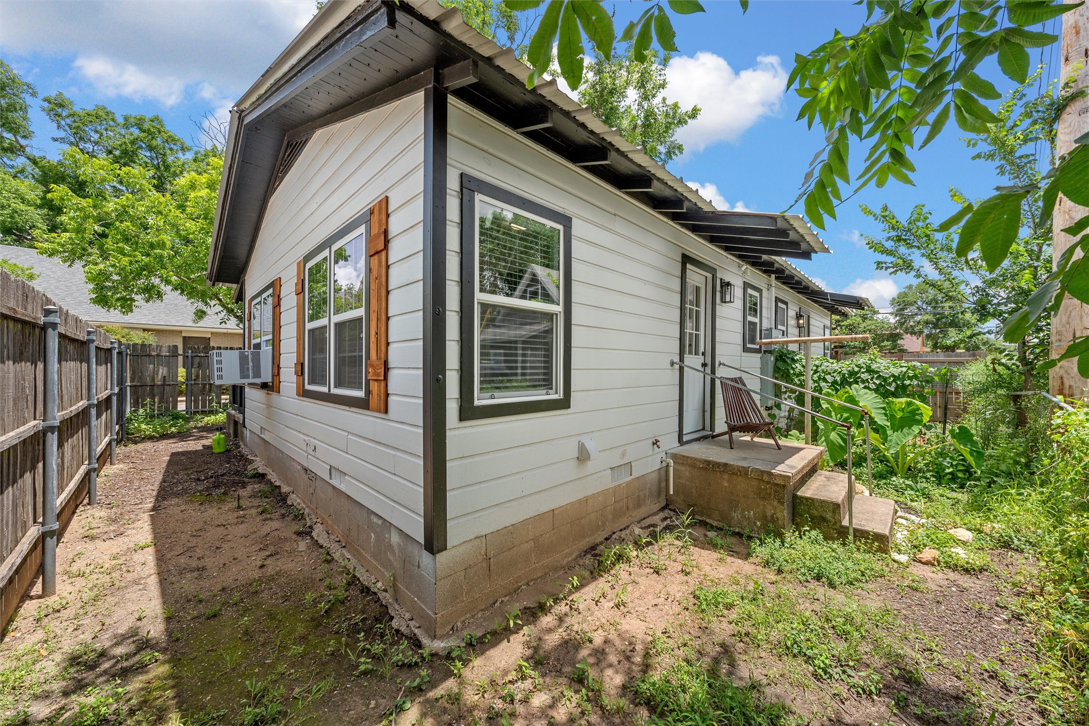 1103 E Leon Street Gatesville TX 76528