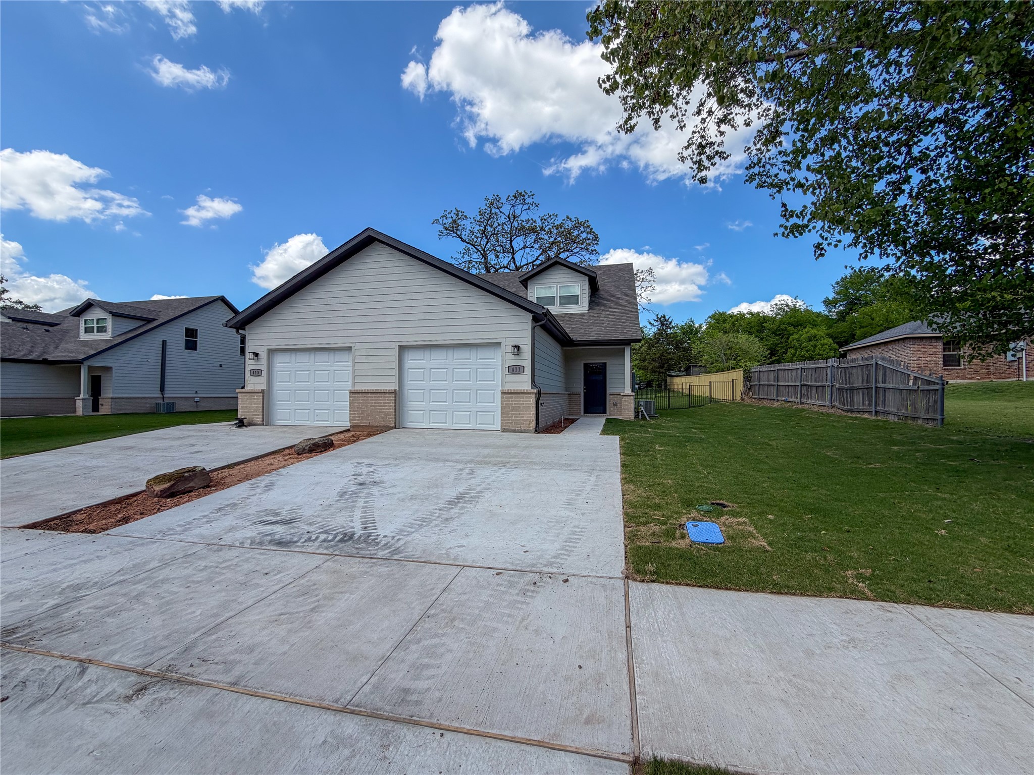 411/ 413 W Dulin Street Sherman TX 75090