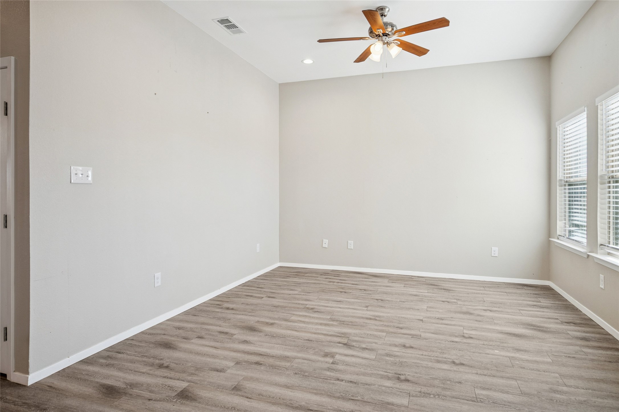 516-518 Wood Drive Gunter TX 75058