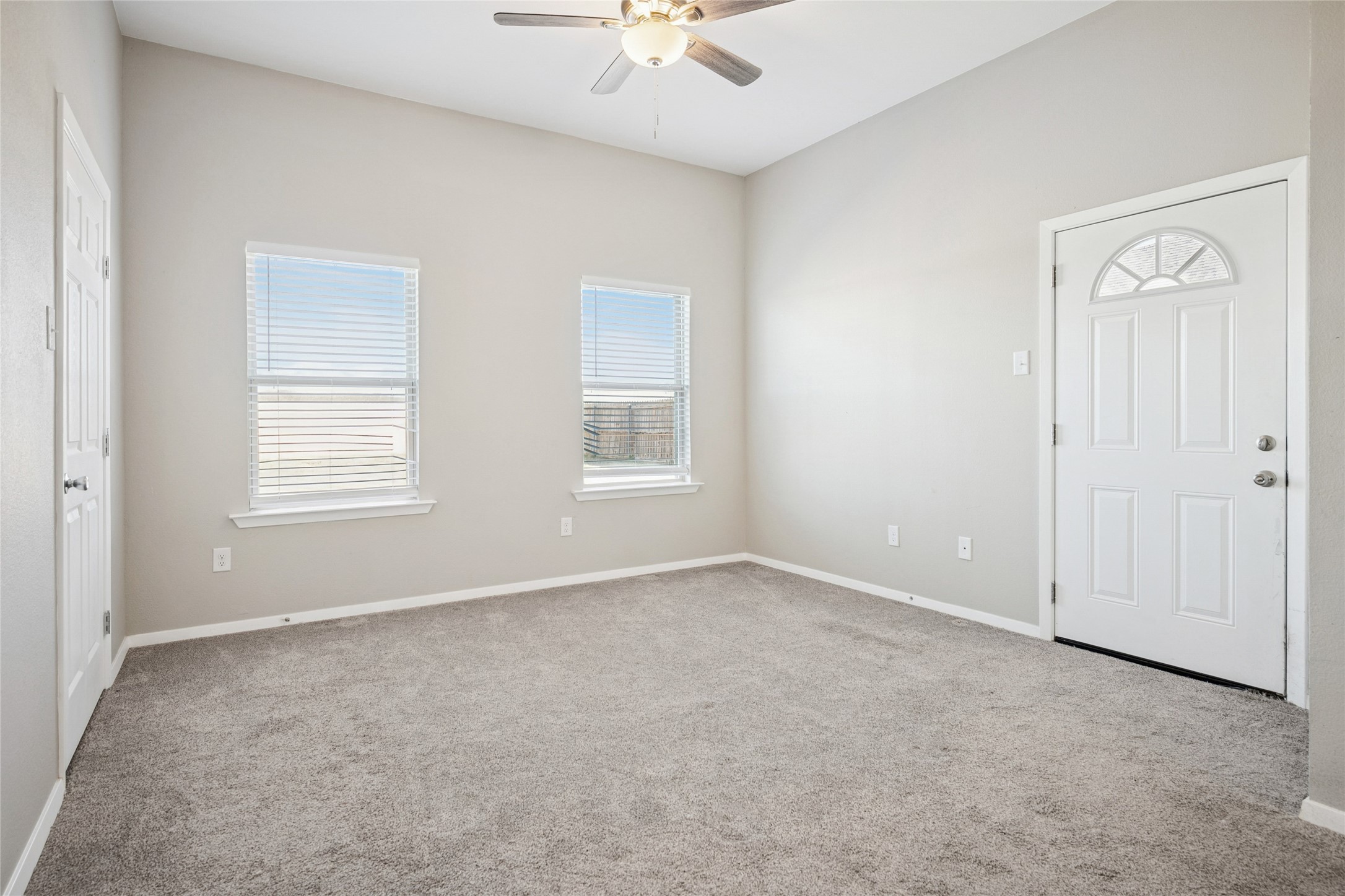 516-518 Wood Drive Gunter TX 75058