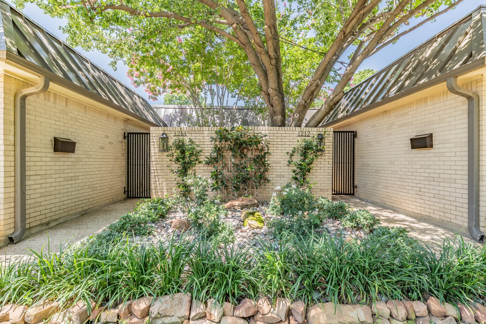 1214 Belle Place Fort Worth TX 76107