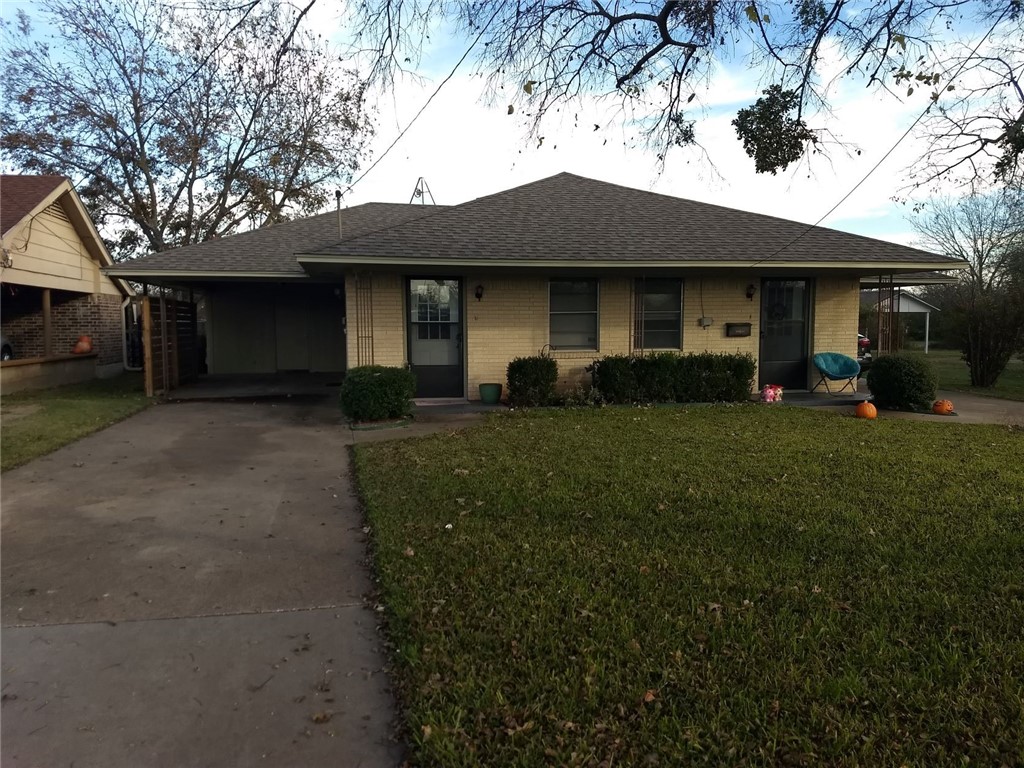810 N Reagan Street West TX 76691