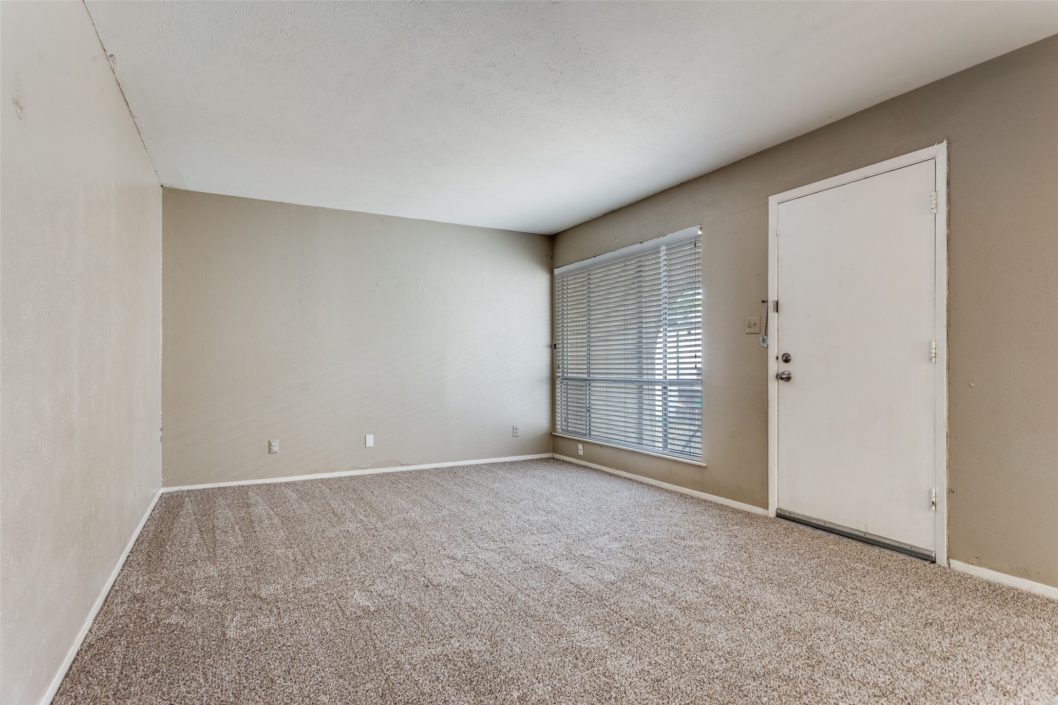 3828 W 7th Street Fort Worth TX 76107