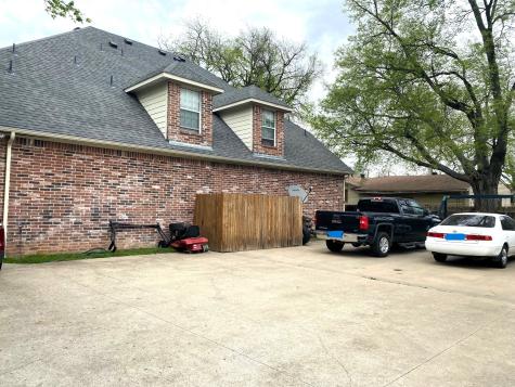 514 E Brockett Street Sherman TX 75090