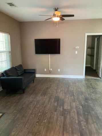514 E Brockett Street Sherman TX 75090