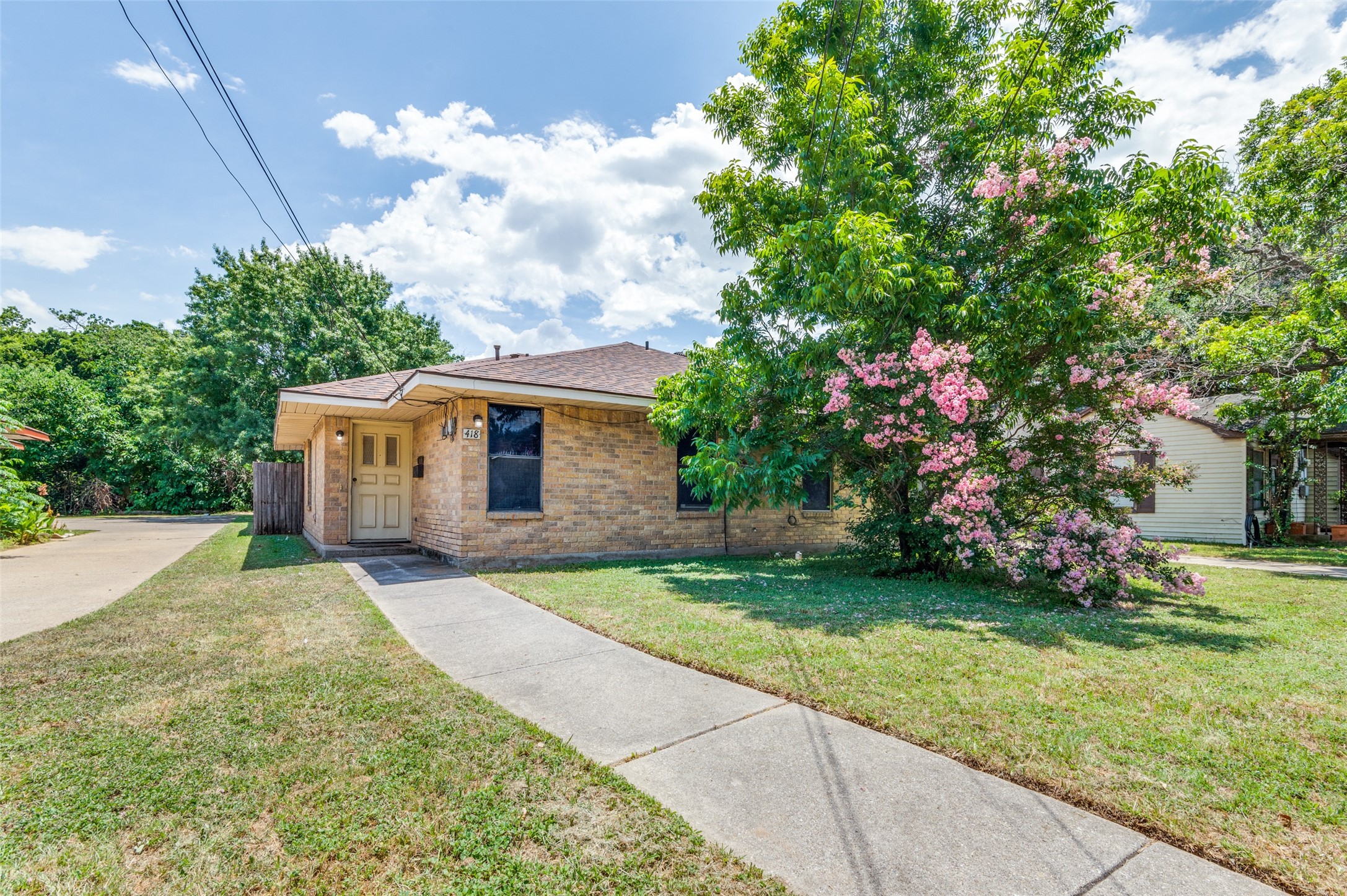 418 Lucille Street Irving TX 75060