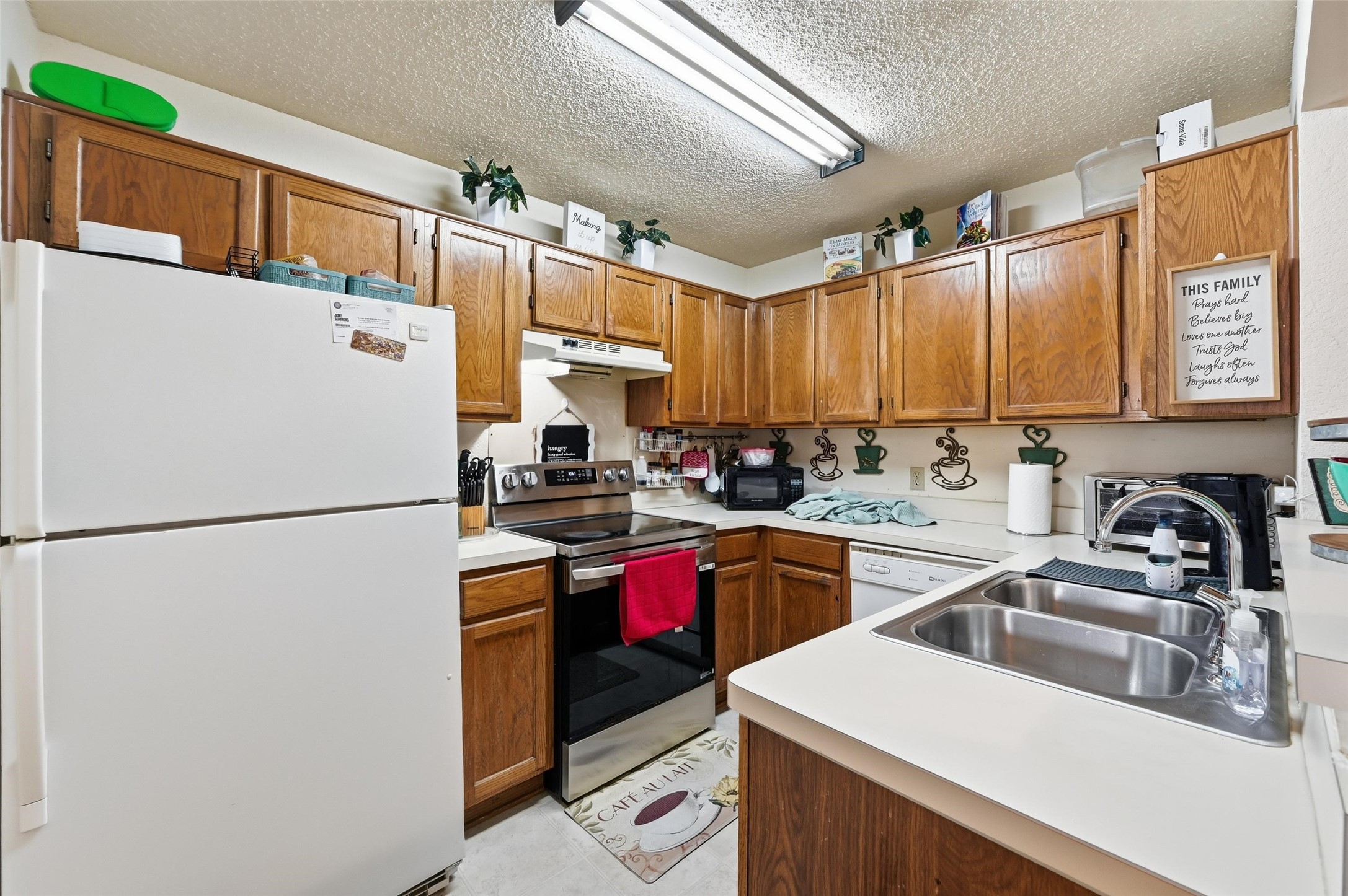 412 Amber Lane Desoto TX 75115