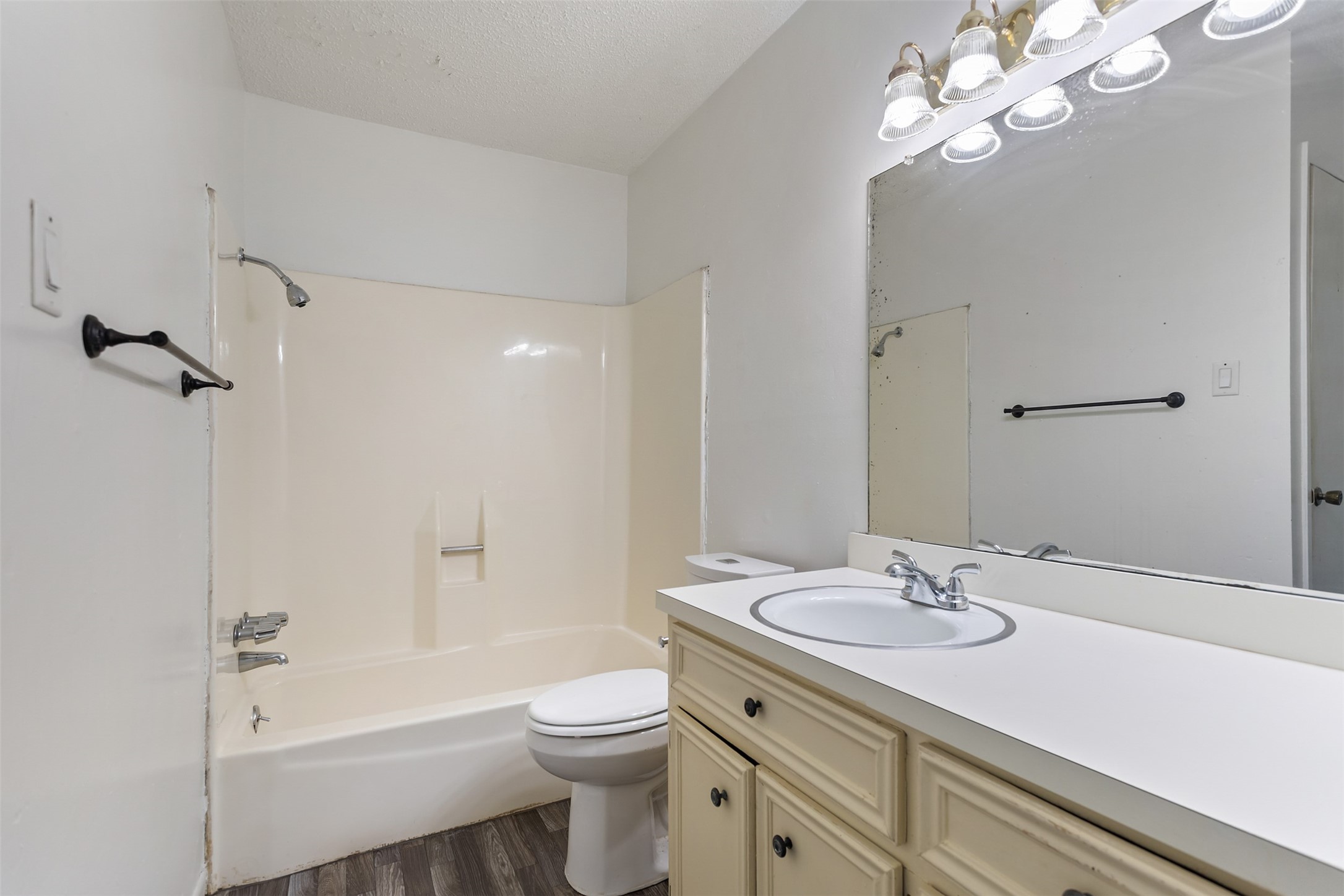 2228 Aberdeen Drive Tyler TX 75703