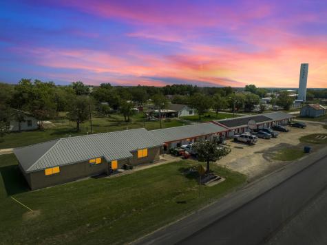 312 W Live Oak Malone TX 76660