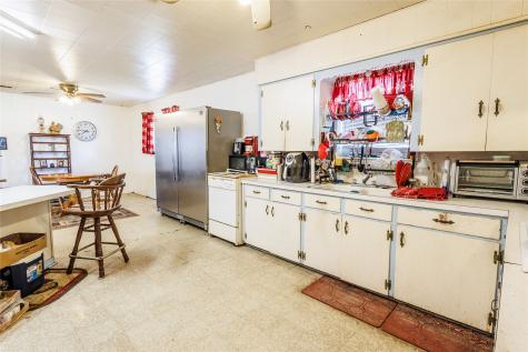 312 W Live Oak Malone TX 76660