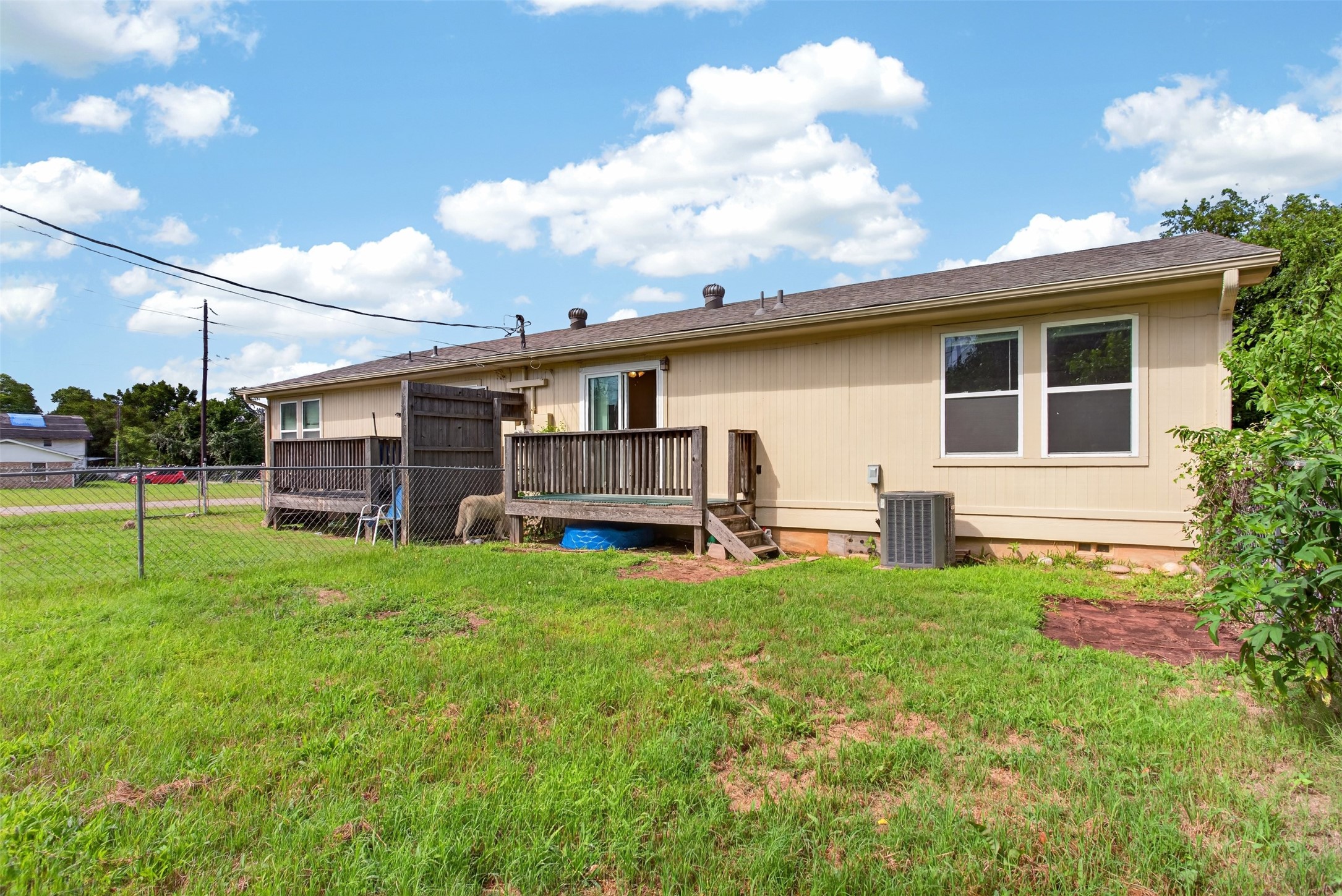 309-311 Lilac Drive Granbury TX 76049