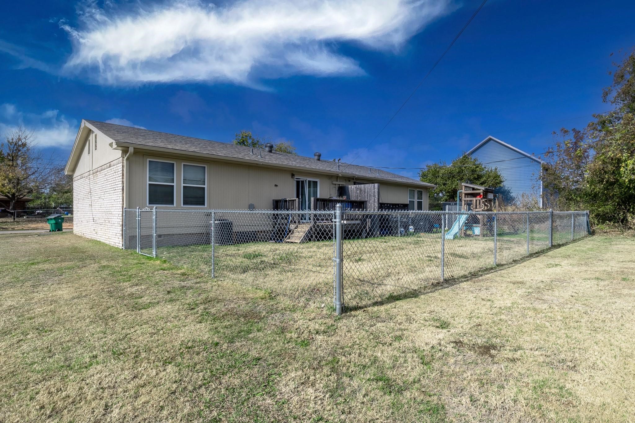 309-311 Lilac Drive Granbury TX 76049