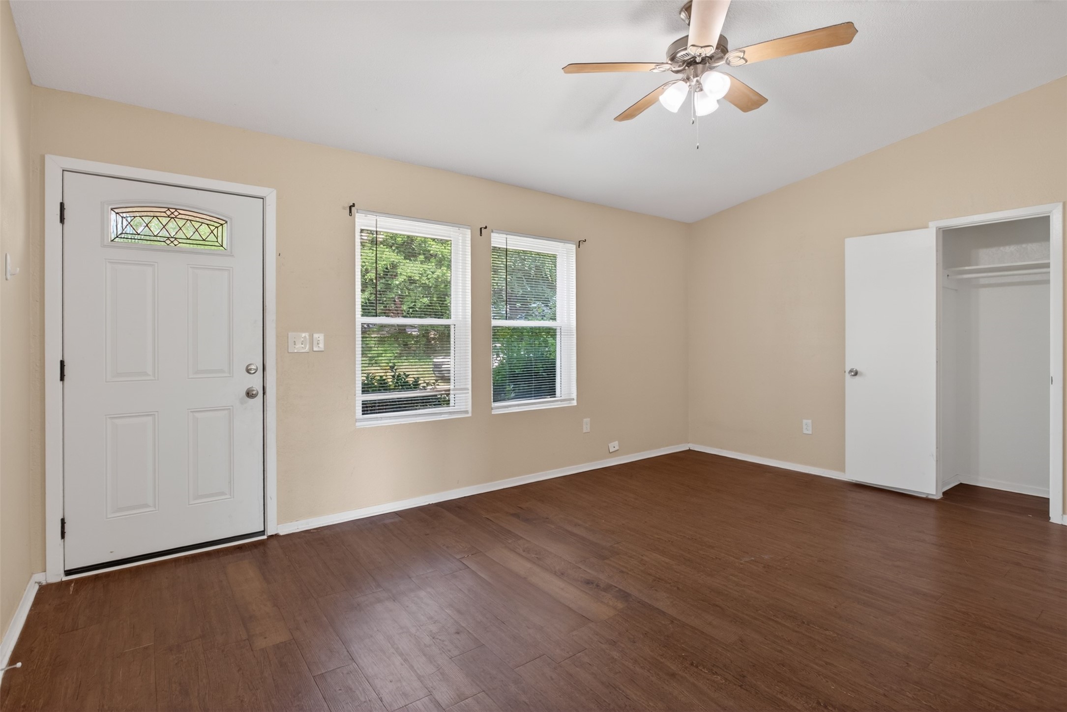 309-311 Lilac Drive Granbury TX 76049