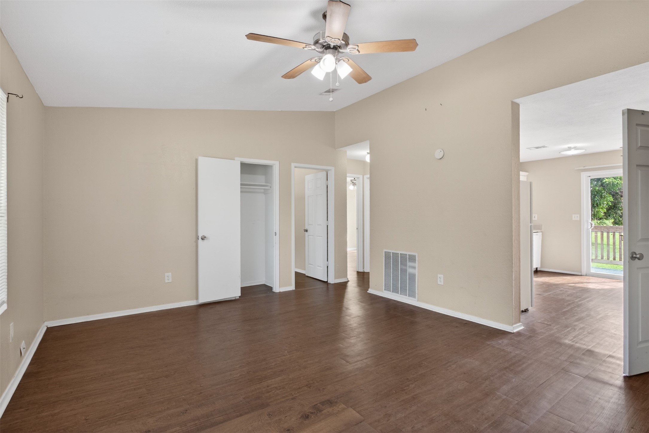 309-311 Lilac Drive Granbury TX 76049