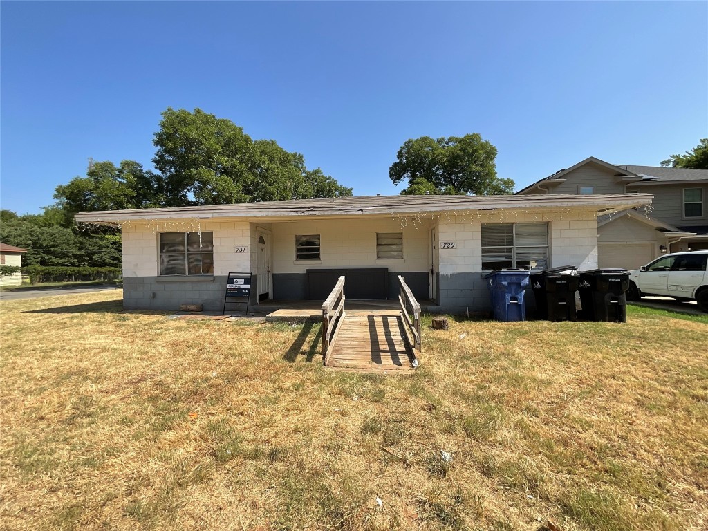 729 W Johnson Street Denison TX 75020