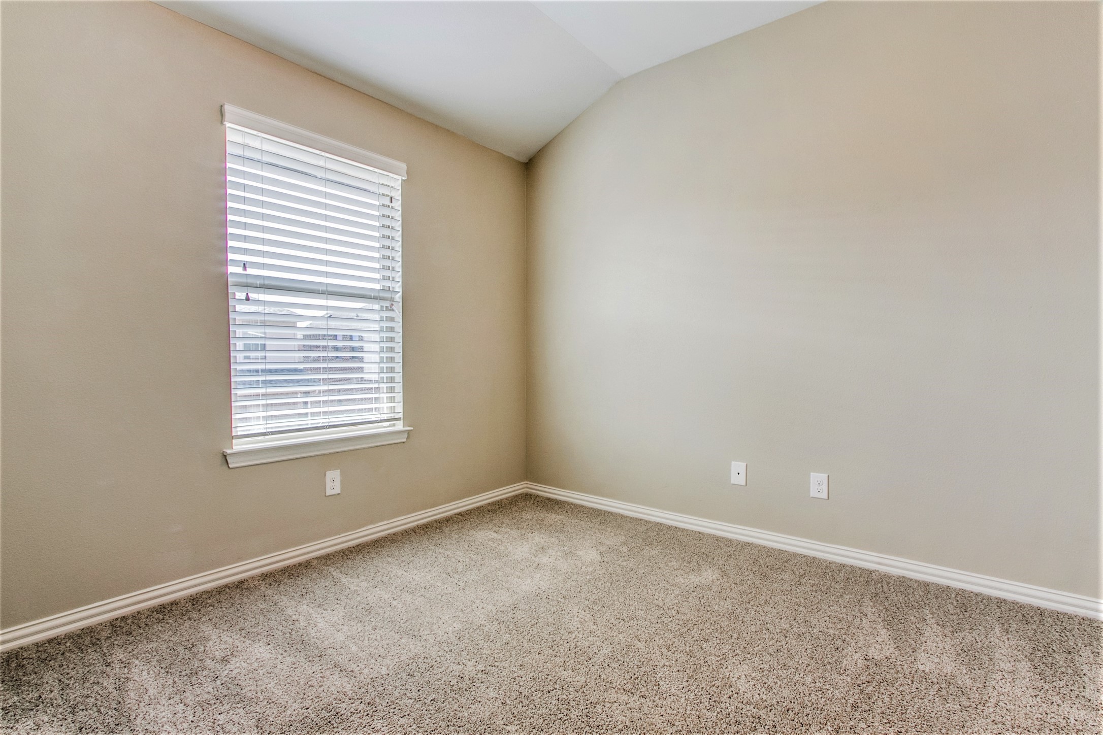 4917-4919 Sanger Circle Drive Sanger TX 76266