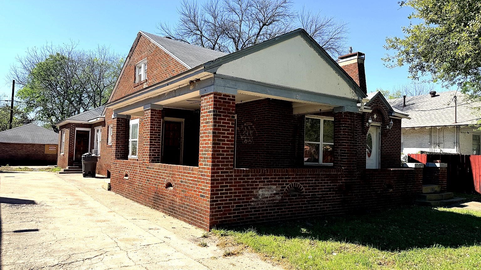 811 S Tyler Street Dallas TX 75208