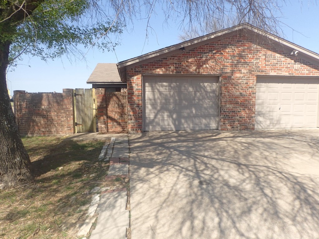 10264 Maverick Drive Fort Worth TX 76108