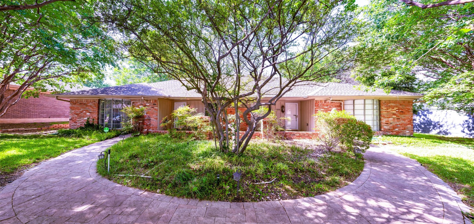 7636 Dentcrest Drive Dallas TX 75254