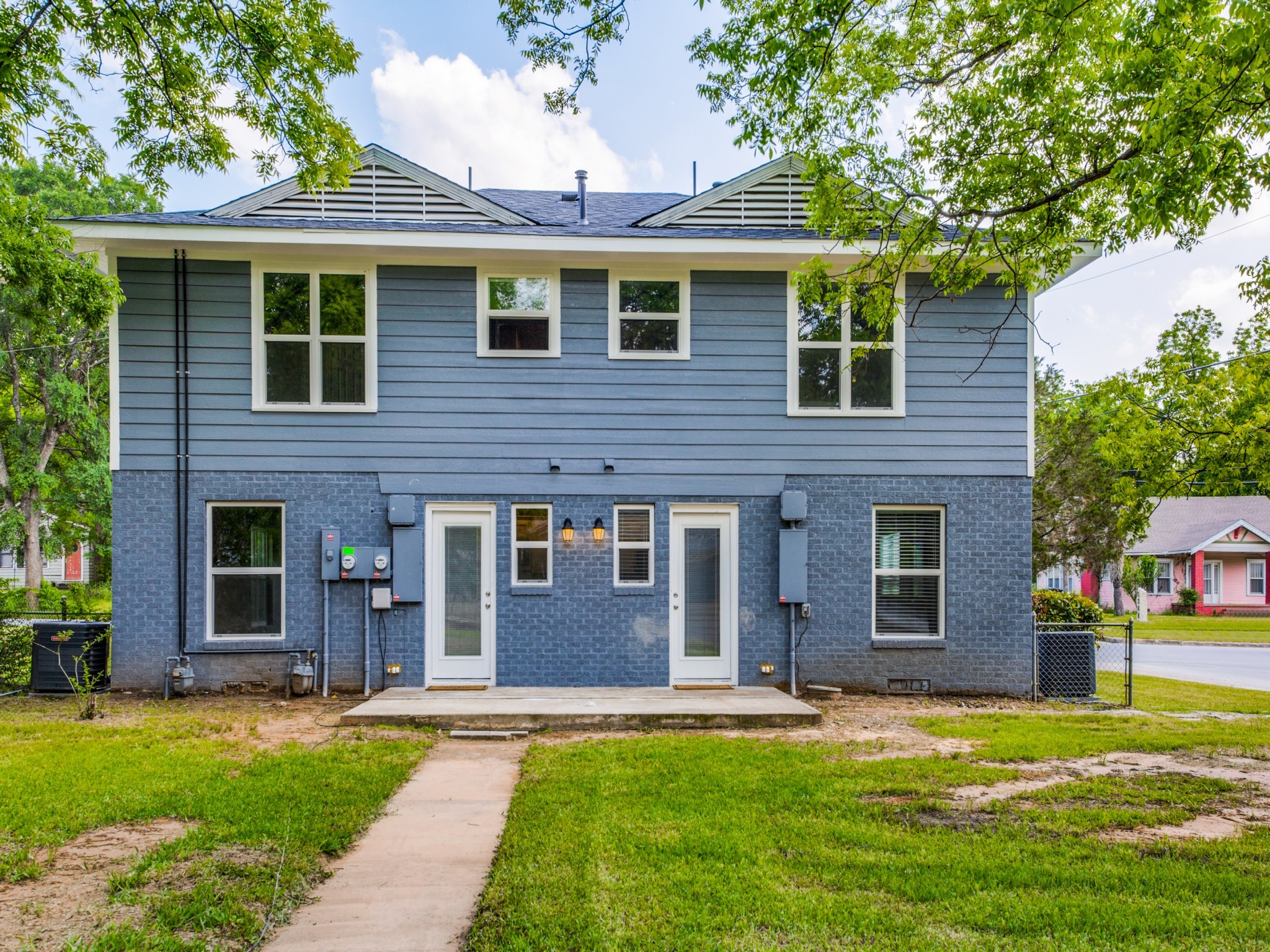 1231 W Morton Street Denison TX 75020