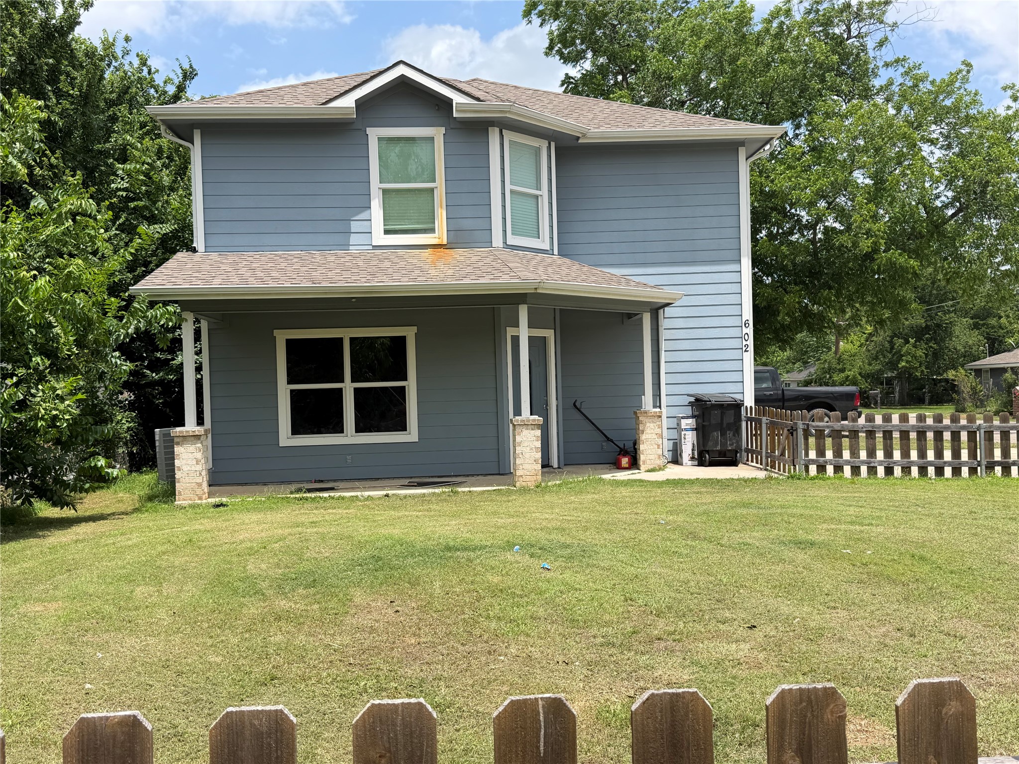 602 Sabine Avenue Cleburne TX 76031